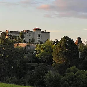  Couette-café Château De France