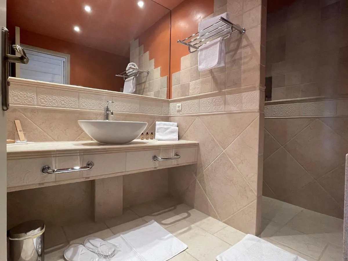 Guest house Chateau De Cachard Boffres